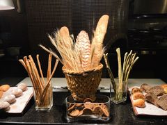 -上海西藏大厦万怡自助餐厅(徐汇店)