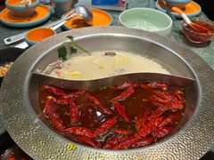 -麻田会 ·鲜活现烹·牛蛙火锅(珠江新城维家思广场店)