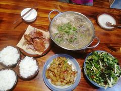 -六禾熏酱小酒馆·东北菜(海甸岛店)