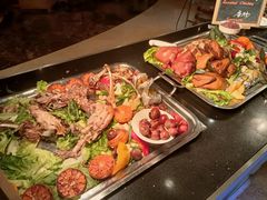 -元一希尔顿酒店·鲜切牛肉火锅禅自助餐厅