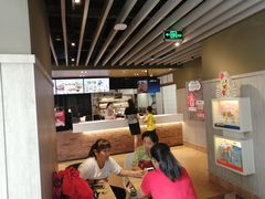 -肯德基(湾畔店)
