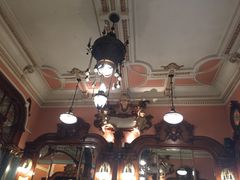 -Majestic Café