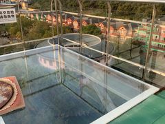 -客天下恐龙水晶玻璃桥