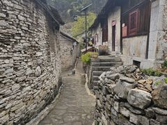 -高荡千年布依古寨旅游景区
