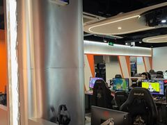 -鹏羽电竞馆(万盛东地铁站店)