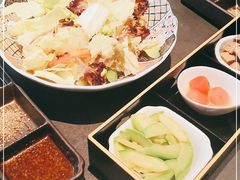 -铭牛烧肉·和牛海鲜自助(高新月牙湖店)