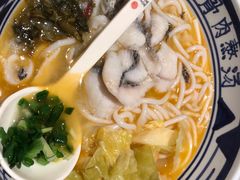 -鑫花溪牛肉米粉(东环大润发店)