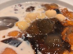 -RUXU入续糖水铺与包(卓悦中心店)
