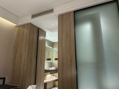 -杭州西湖湖滨银泰亚朵酒店