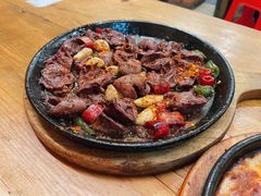 -老东镇啤酒屋海鲜加工·蒸汽海鲜·海鲜烧烤(台东店)