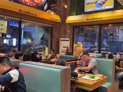 -牛小嫩串串火锅(老国贸总店)