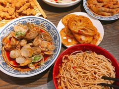 -爆炸头阿姨小四川正宗川味小吃(无任何分店)