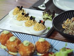 酿鸡蛋沙拉配鱼子酱-帕歌西班牙餐厅paco tapas
