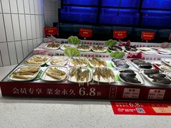 -四囍码头海鲜烧烤自助火锅(外滩南京东路悦荟广场店)