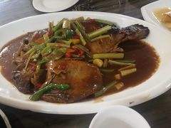 剁椒鱼头-民间瓦缸煨汤館(嵩山路店)