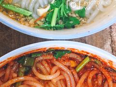 三鲜米线-老字号杨坡红油米线腊汁肉夹馍(东四道巷店)