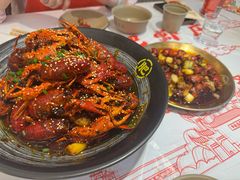 -肥肥虾庄·金牌油焖大虾(汉口城市广场店)