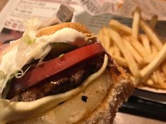 -The Habit Burger Grill 哈比特汉堡(复兴soho店)