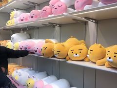 -KAKAO FRIENDS(弘大店)