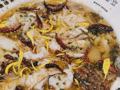 -渔语鱼酸菜鱼新川菜(来福士店)