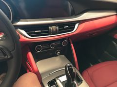 -上海保利玛莎拉蒂和阿尔法罗密欧(华翔路店)