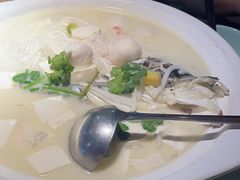 -卢大鲜鱼头捞饭(美利广场店)