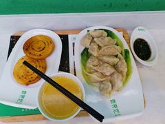 -袁亮宏饺子云吞(侯家桥菜场店)