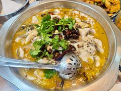 -何哥鲜鱼餐厅(龙湖花园店)