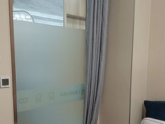-上海仁爱医院口腔科 · 种植