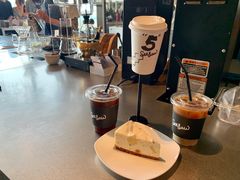 开心果什锦酸奶慕斯-Seesaw Coffee(朝阳大悦城店)