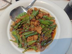 -阿瓦山寨·湘菜现炒·剁椒鱼头王(咸阳总店)