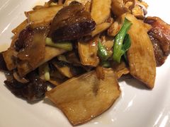 腊味炒菌菇-金牌外婆家(苏州中心店)