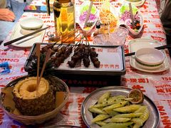 -威记烧嘢·南宁烧烤·超级生牛(绿地店)