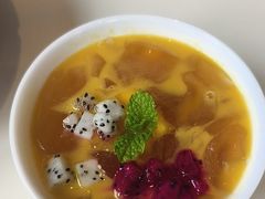 -巷子宽·酸菜鱼(迪士尼小镇店)