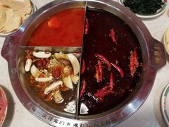 艳红酸辣三拼锅-陈艳红火锅菜·冒菜(簋街店)