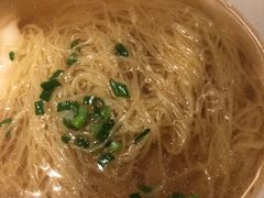 -新大咀港式茶餐厅(宝山万达店)