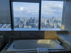 -上海龙之梦万丽酒店