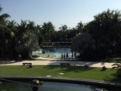 -三亚湾海居铂尔曼度假酒店