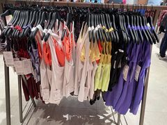 -lululemon(比斯特购物村店)