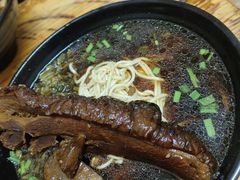 -小龙大肉面馆
