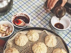 -正宗开封黄家灌汤小笼包子