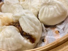 蜜汁叉烧包-赏点粤式点心(广州塔店)