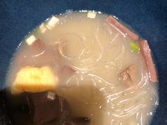 金陵鸭血粉丝汤-弄堂小笼包(西青中北永旺购物中心店)