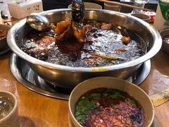 -肖肖酸萝卜鱼火锅(总店)