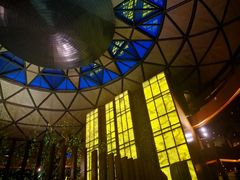 -上海滴水湖皇冠假日酒店