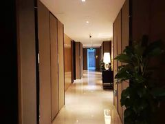 -紫东阁酒楼·中餐厅(东方广场假日酒店)