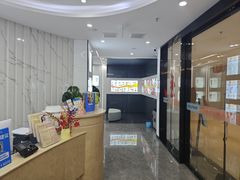 -武汉仁爱口腔(光谷店)