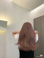 -时尚殿堂明星门店