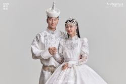 点击看大图 -苏雅影像蒙古婚纱摄影工作室
