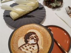 -潮一不贰·法式甜品·生日蛋糕·西式简餐(外滩店)